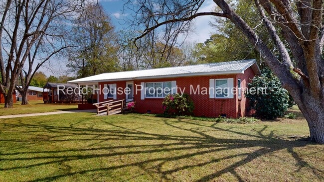 Photo - 107 Metcalf St