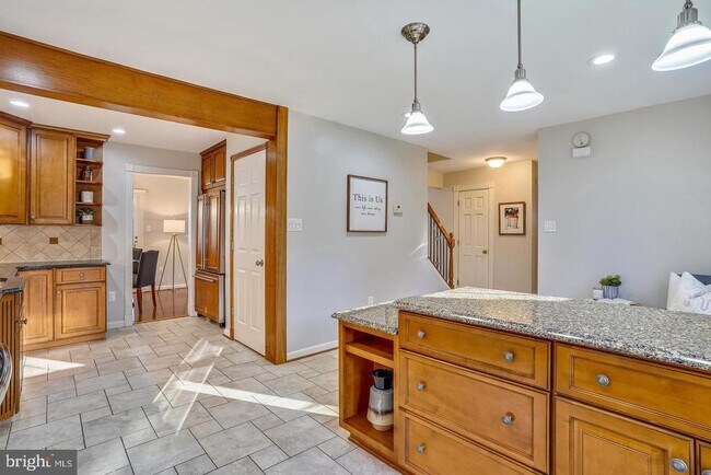 Photo - 9929 Hemlock Woods Ln