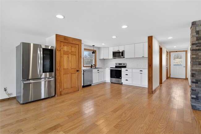 Photo - 999 Salmon Creek Rd