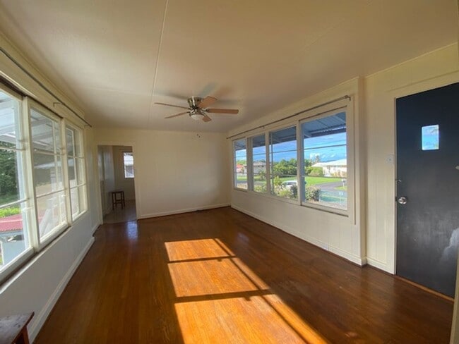 Photo - Classic Hilo Home