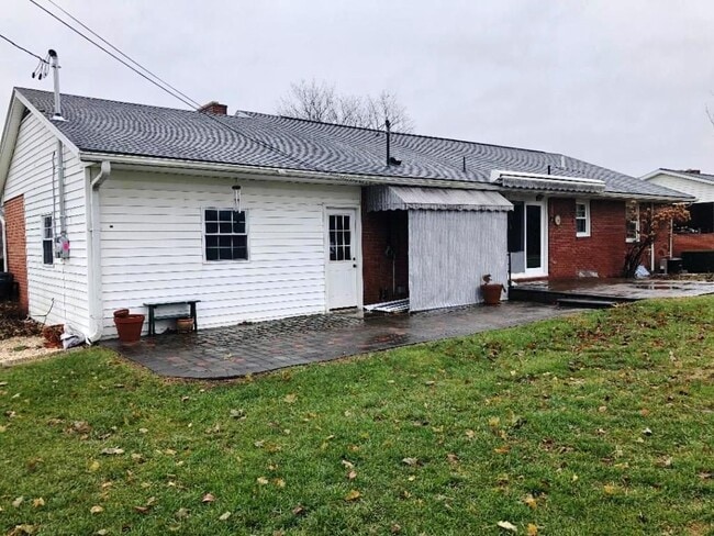 Photo - 17542 Swann Rd