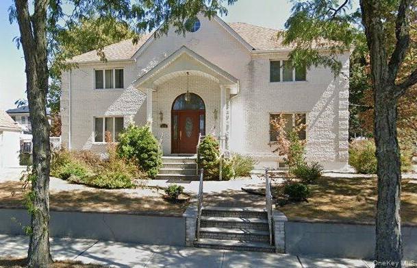 Photo - 258-05 83rd Ave