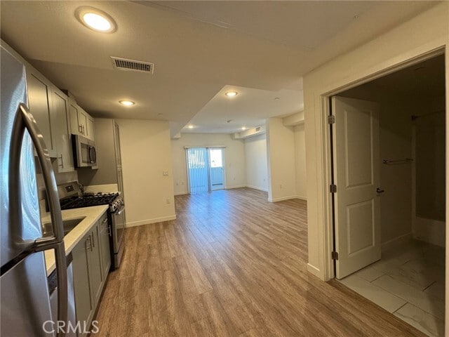 Photo - 1025 S Berendo St Unidad 304