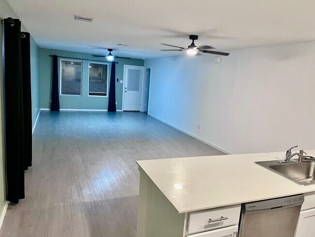 Building Photo - 21126 Trivento Dr