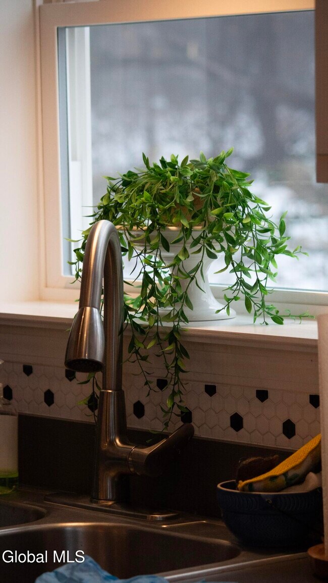 Photo - 134 Pickle Hill Rd