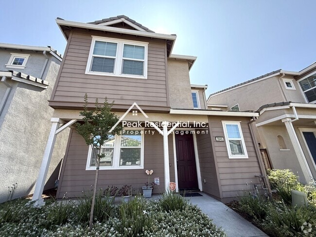 Building Photo - Still looks new in Natomas 3-bedroom Rental
