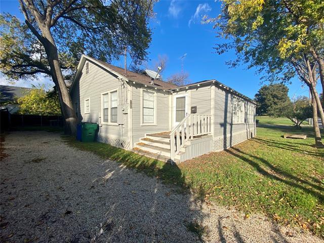 Building Photo - 512 W Davis St Rental