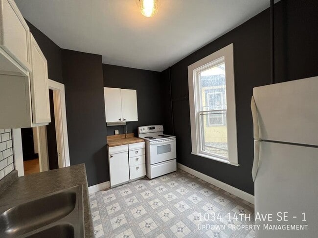Photo - 1034 14th Ave SE Unidad 1