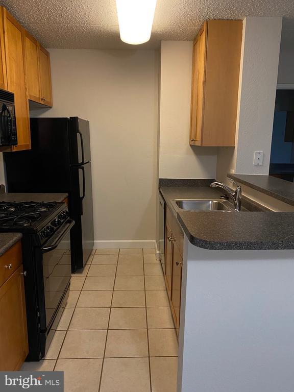 Photo - 75 S Reynolds St Unit 108