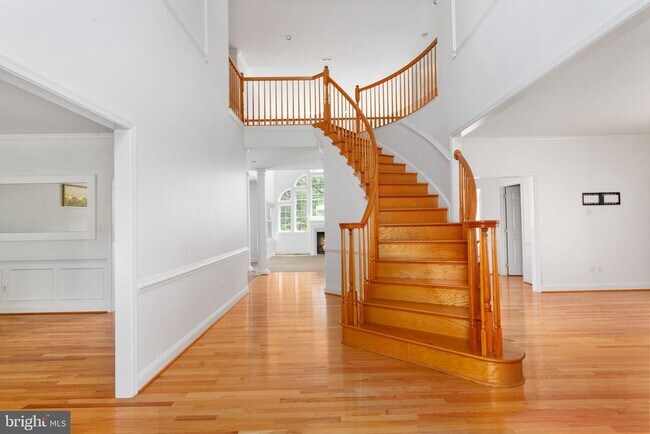 Photo - 70 Sentinel Ridge Ln