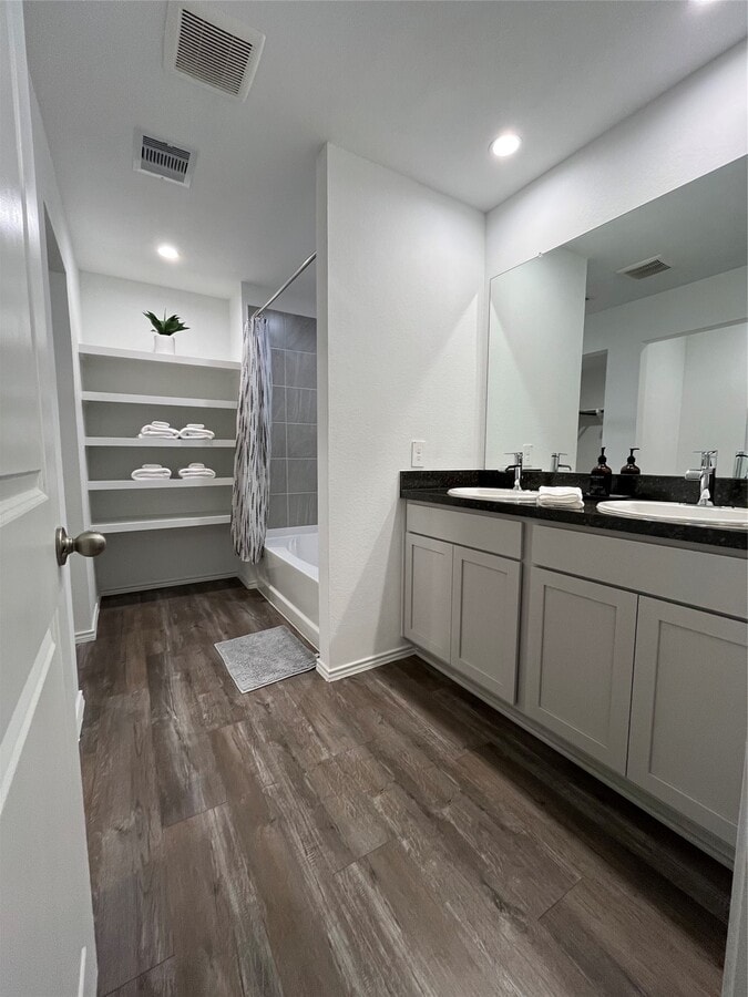 Photo - 5446 Wyndham Rdg Ln