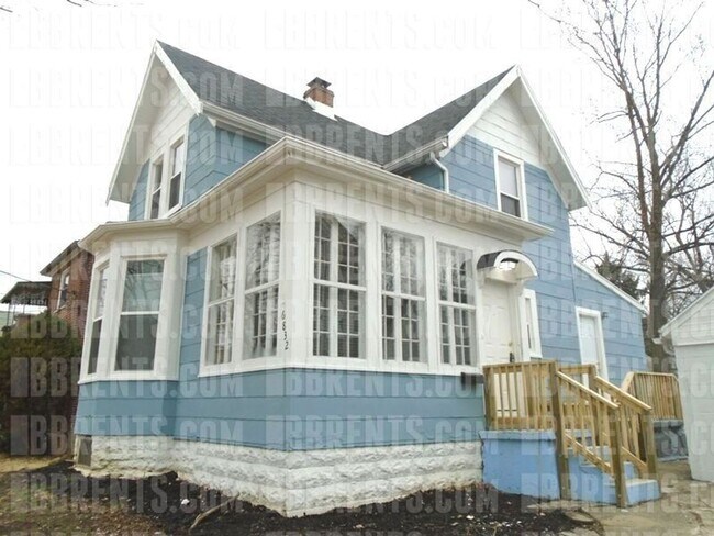 Photo - 6832 Kenton Ave House