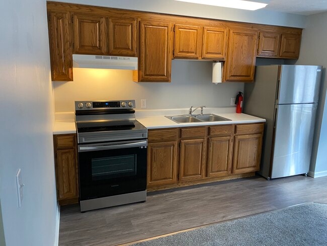 1476 Ridge Rd Unit #5