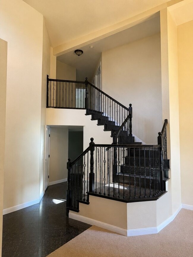 Photo - 742 Rambleton Dr