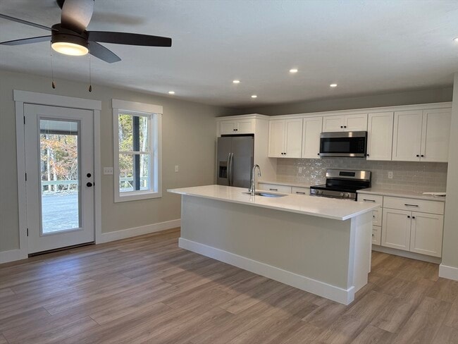 Photo - 480 Wareham St