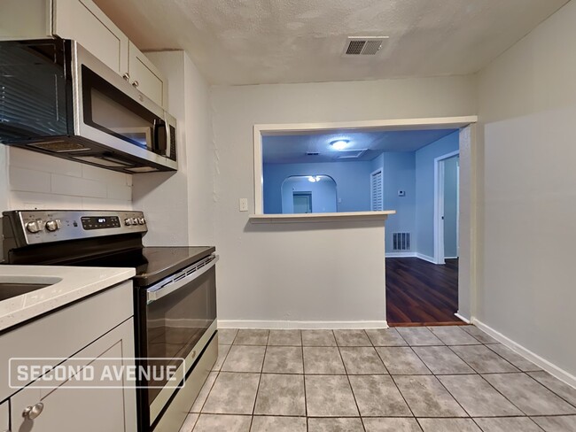 Building Photo - 5721 Teeler Ave Rental