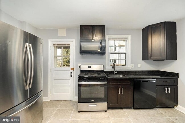 Photo - 218 Maryland Ave