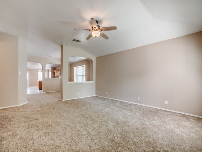 Photo - 611 Granite Cliff