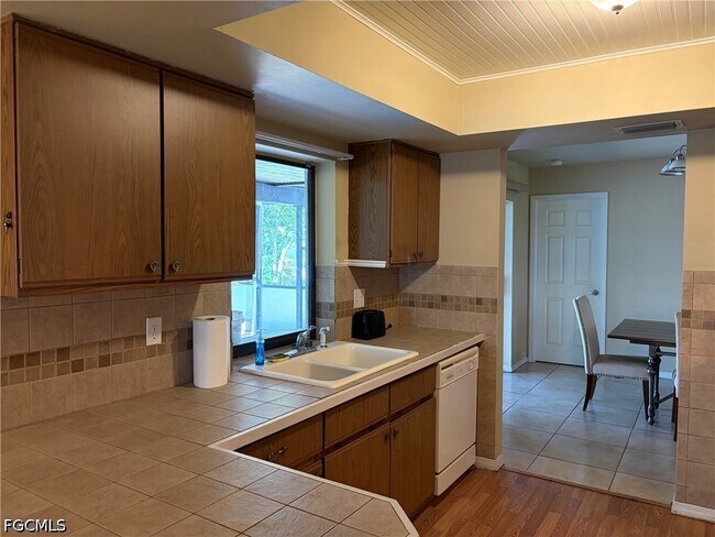 Photo - 1106 SE 21st Ln