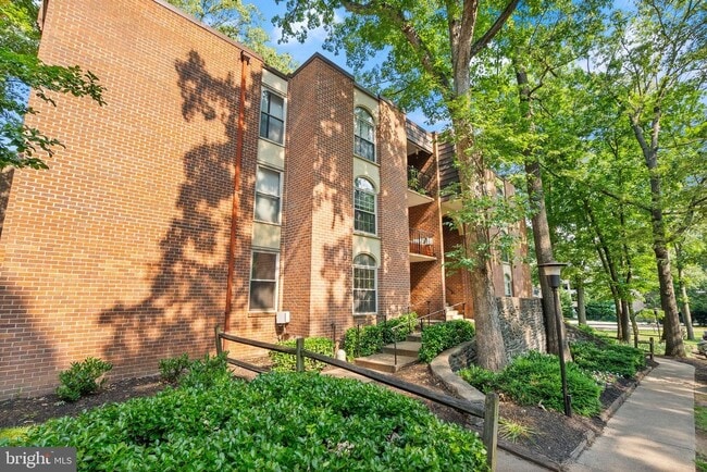 Photo - 3378 Woodburn Rd Condo Unit 11