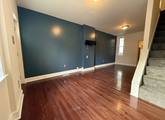 Photo - 2214 Memphis St