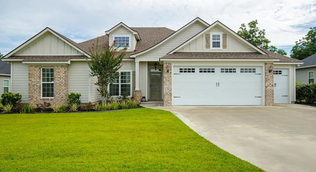 Building Photo - Southern Comfort Living: Your Dream Rental...
