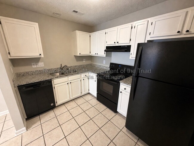 Photo - 6907 Cedar Bend Ct