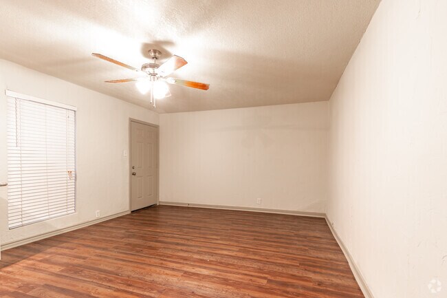 Living Room - 1502 Peak Street