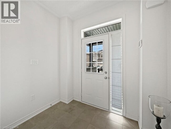 Photo - 82 Gledhill Crescent