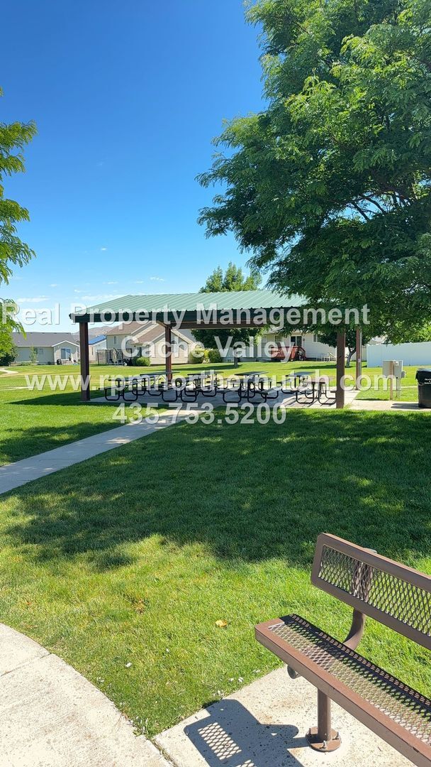 Photo - Immaculate 3 bedroom home in North Logan! Available in August
