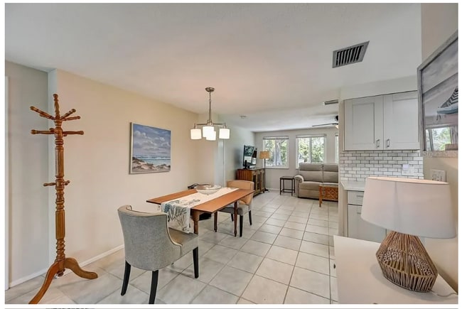 Photo - 646 Circlewood Dr