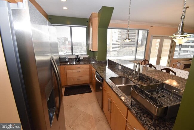 Photo - 1121 Arlington Blvd Unit 1011