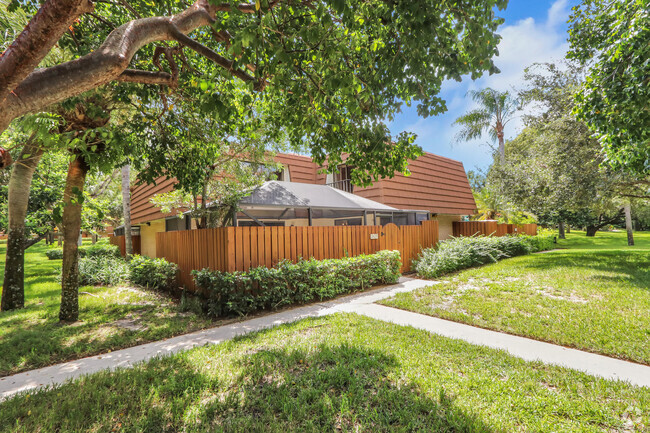 Building Photo - 2425 24th Ct Rental