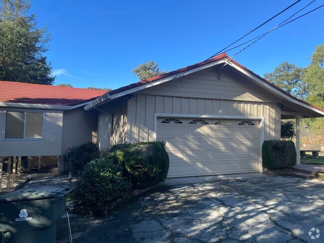 Building Photo - SAN JOSE - 5 Bed 3 Bath Remodeled East Foo... Rental