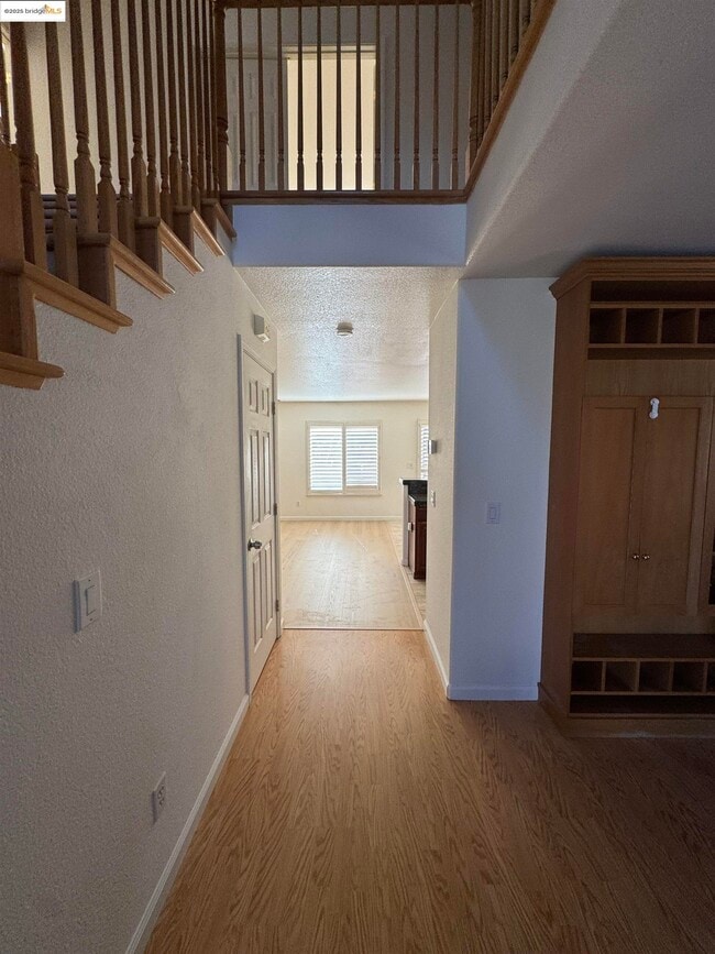 Photo - 4558 Mirror Ct