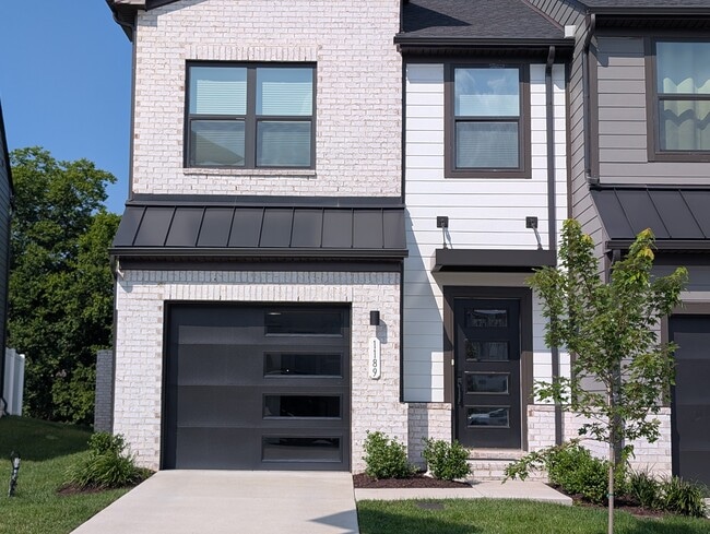 Photo - 1189 Riverbrook Dr