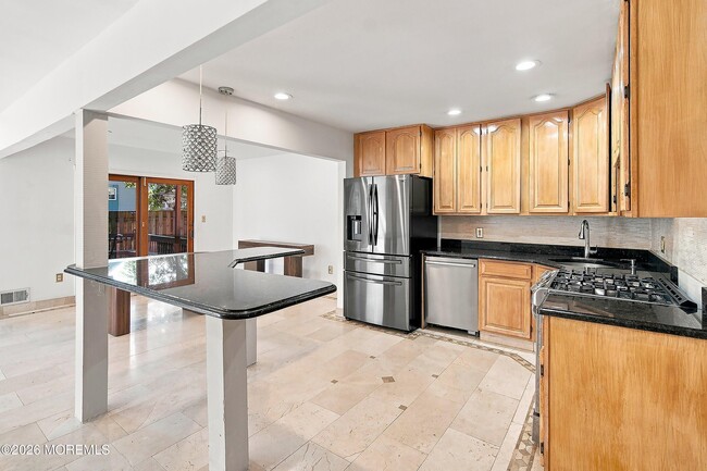 Photo - 137 Marina Bay Ct