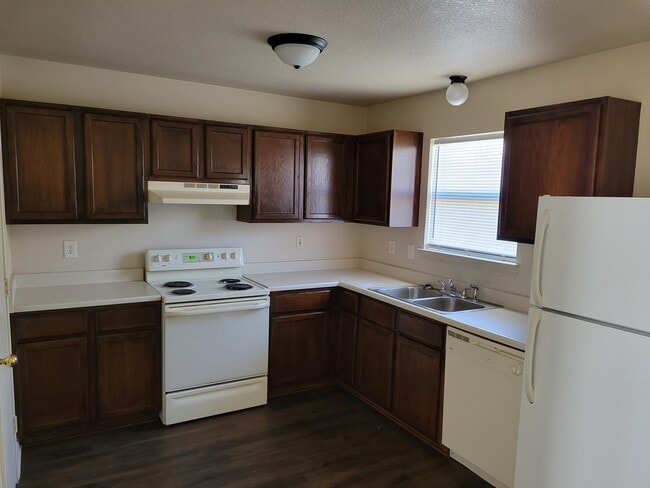 Photo - 3200 Hereford Ln Townhome