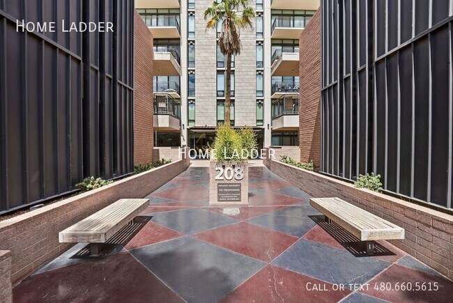 208 W Portland St Unit 561