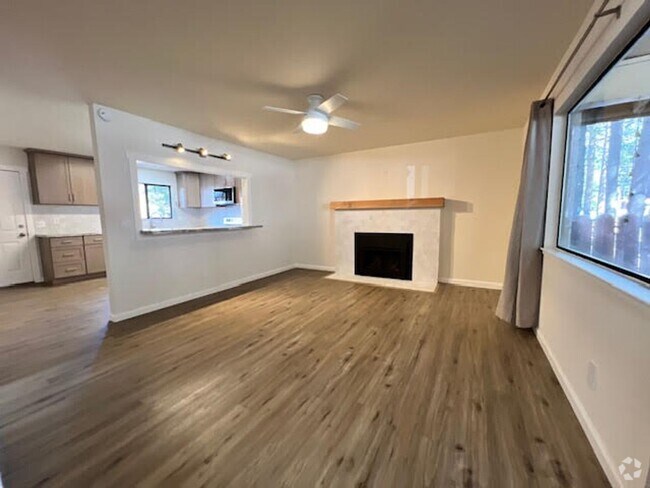Building Photo - 3721 Aspen Ave Unit 2 Rental