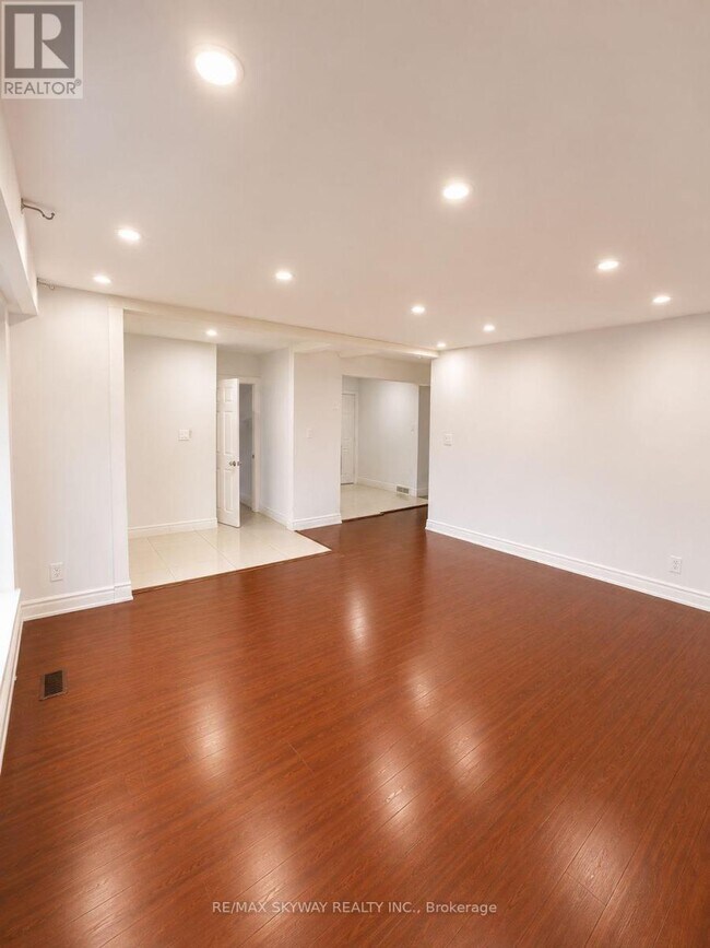 Photo - 40 Dorward Dr