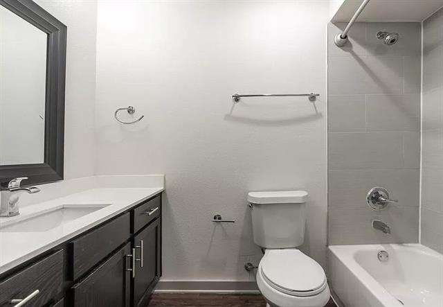 Photo - 1925 Moser Ave Unit A3