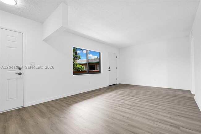 Building Photo - 13210 Memorial 205 Unit 205