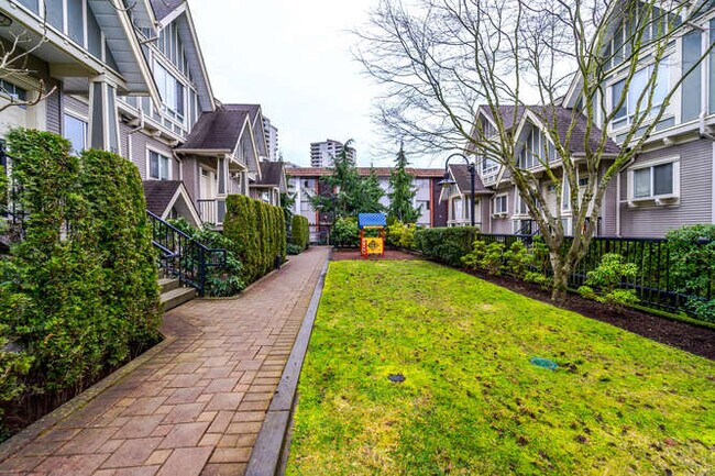 Photo - 4288 Sardis St