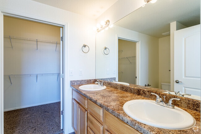 2BR, 2BA - Antero - Homestead Apartments
