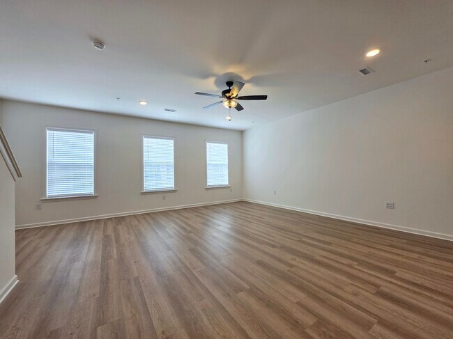Photo - 2449 Spring Water Cir