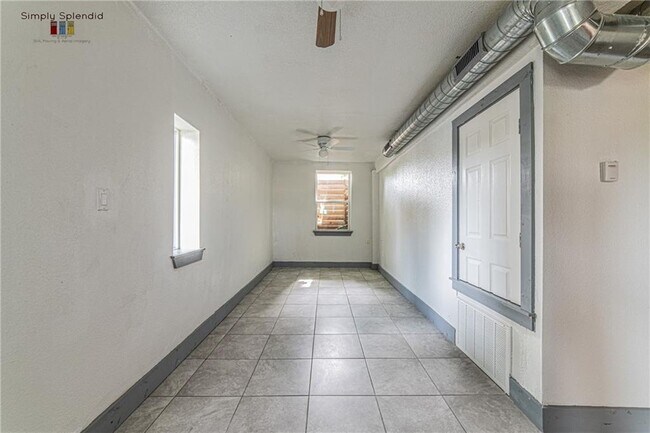 2103 Rosewood Ave Unidad A