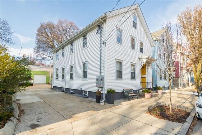 Photo - 35 Wood St Unit 1