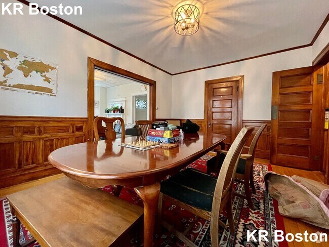 Building Photo - Allston 6 Bed - In Unit Laundry Rental