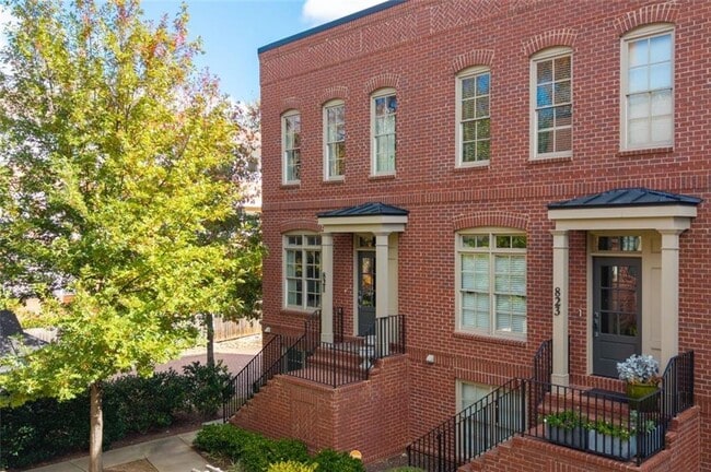 Photo - 821 Virginia Park Cir NE